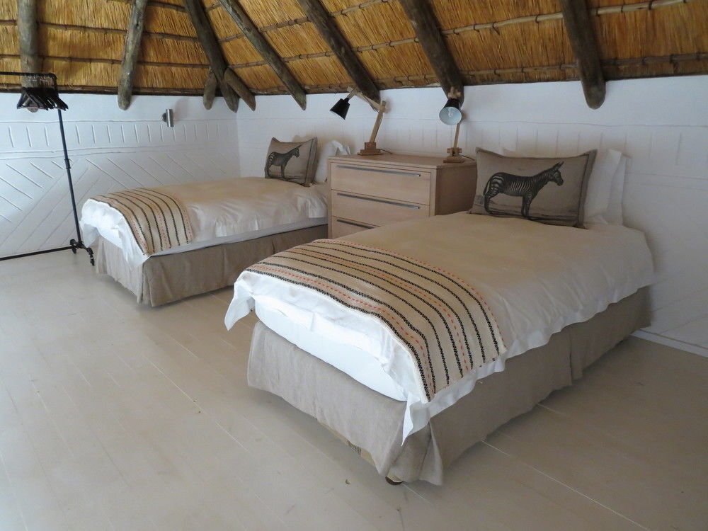 Ekuthuleni Lodge Strand Dış mekan fotoğraf